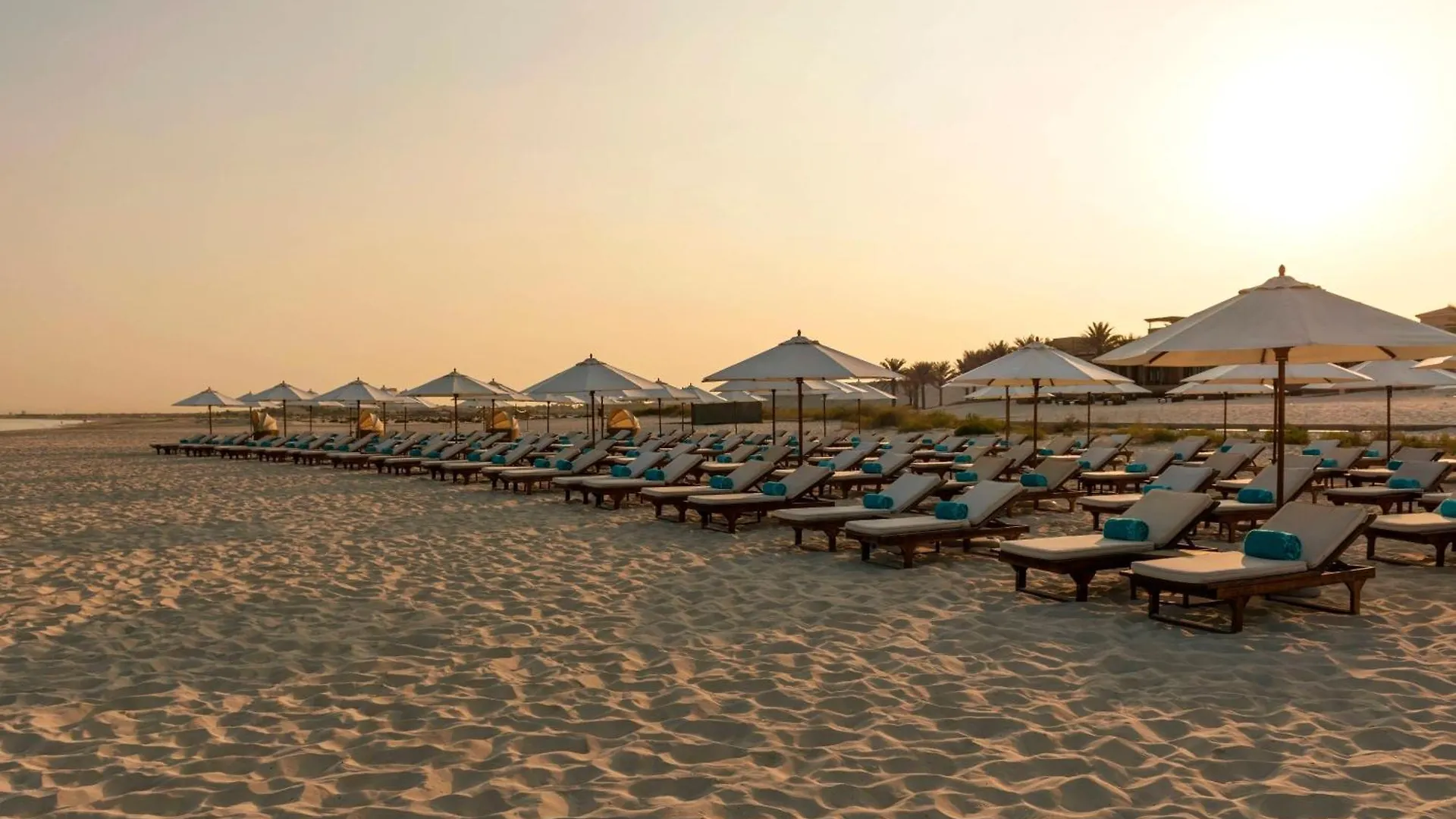 The St. Regis Saadiyat Island Resort, Abu Dabi 5*,  Emiratos Árabes Unidos